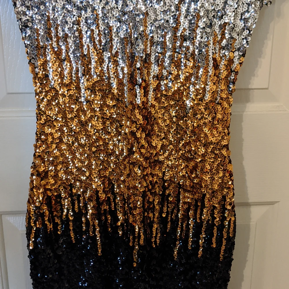 Sequin Glitter Dress - Picture 4 of 10